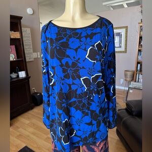 Liz Claiborne blue, black & white floral long sleeve blouse-size L